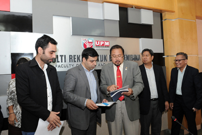 Delegasi dari Institut Penyelidikan Shakhes Pajouh Iran melawat FRSB, UPM